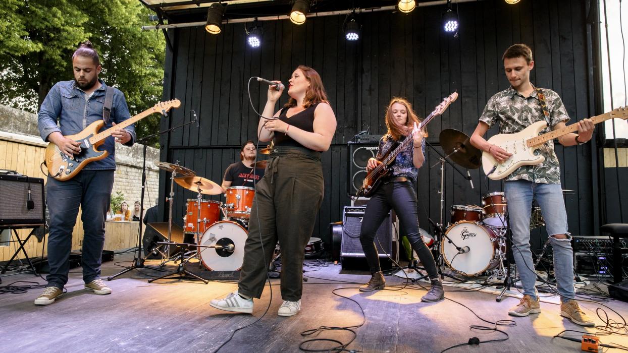 Carte blanche à Jazz à Tours à la Guinguette de Tours