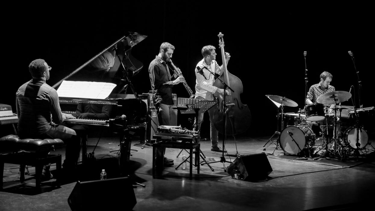 H! au festival Emergences © Rémi Angeli – à Petit faucheux.